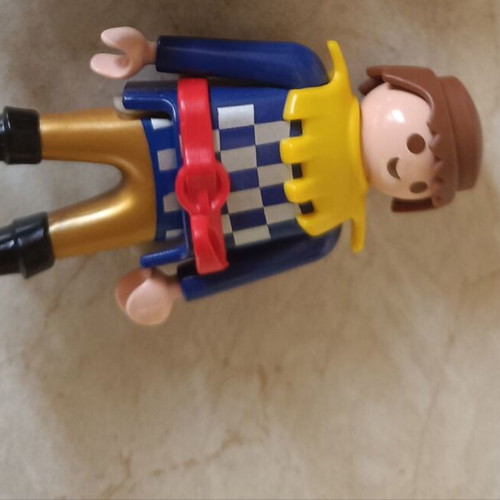 Playmobil knights figures used, set of 6