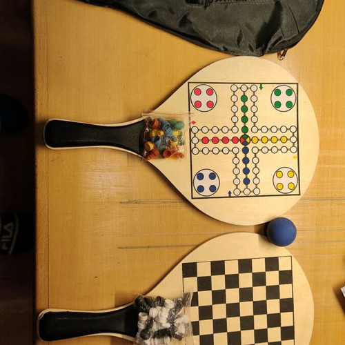 Beach rackets with board game like new