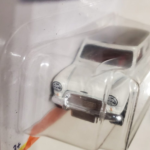 Matchbox 2020 Austin Mini toy car