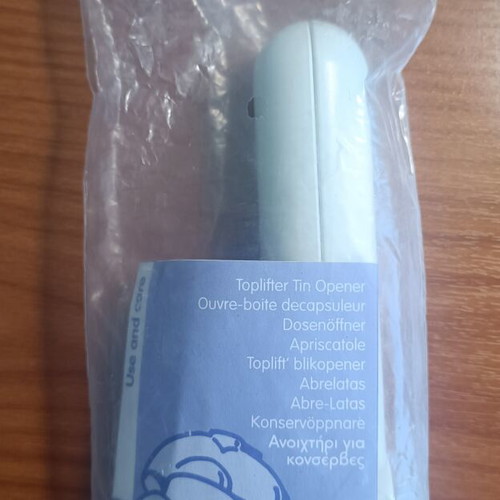 Tupperware Toplifter Can Opener classic vintage model new sealed