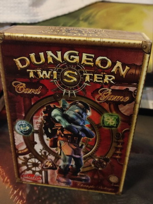 Dungeon Twister Card Game like new