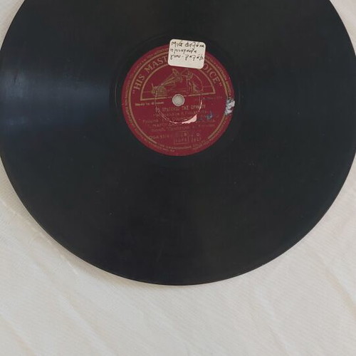 His Master's Voice 78 RPM record used, laiko genre