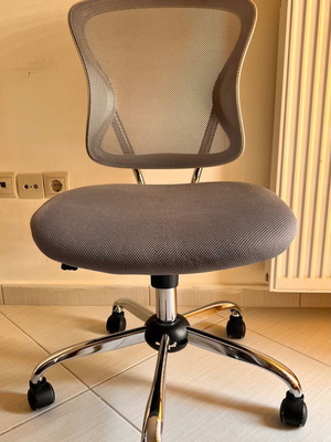 Πλαίσιο καρέκλα γραφείου Grey μεταχειρισμένη με ρυθμιζόμενο ύψος