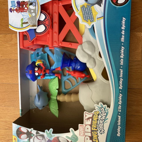Spidey Island Playset new with box damage