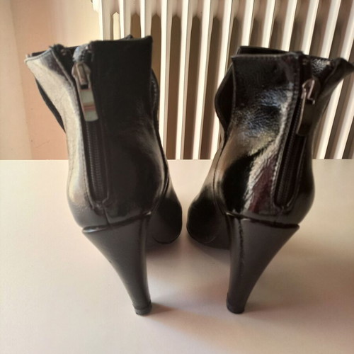 Tsakiris Mallas stiletto ankle boots black, like new, size 38