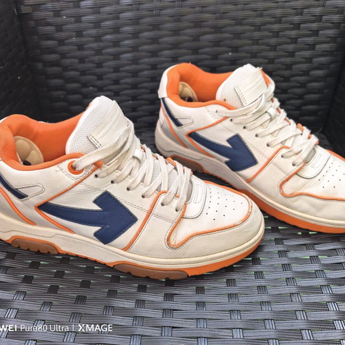 Off-White Out of Office sneakers used, size 43