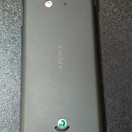 Sony Ericsson Xperia ray ST18i used
