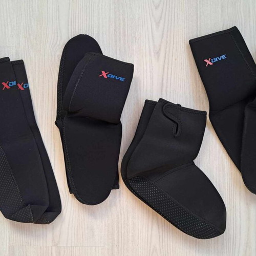 Diving gloves hood socks in excellent condition