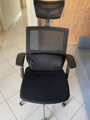 Gaming office chair like new