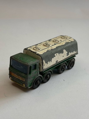 Matchbox Series Lesney No 32 Leyland Petrol Tanker μεταχειρισμένο