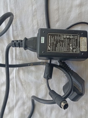 Μετασχηματιστής 12 V 1.25 Α μεταχειρισμένος σε λειτουργία
