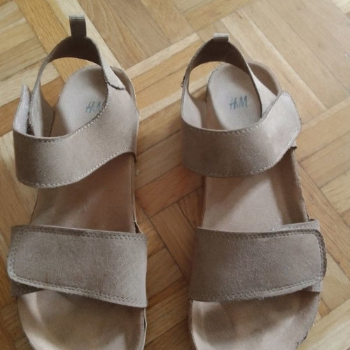 H&M children's sandals like new, size 33, beige