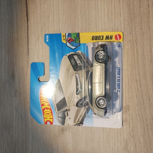 Hotwheels H Case Audi RS6 Avant brand new