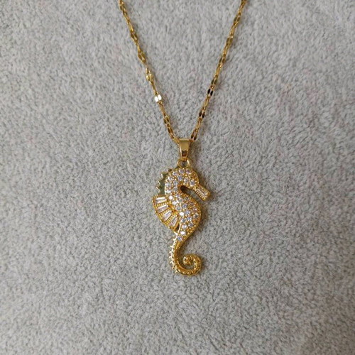 Seahorse necklace made of stainless steel new