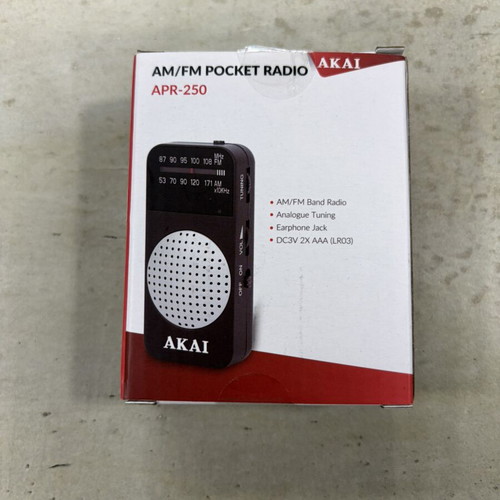 Akai AM/FM Pocket Radio APR-250 with Earphones