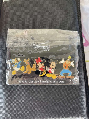 Disney pins new, multicolor