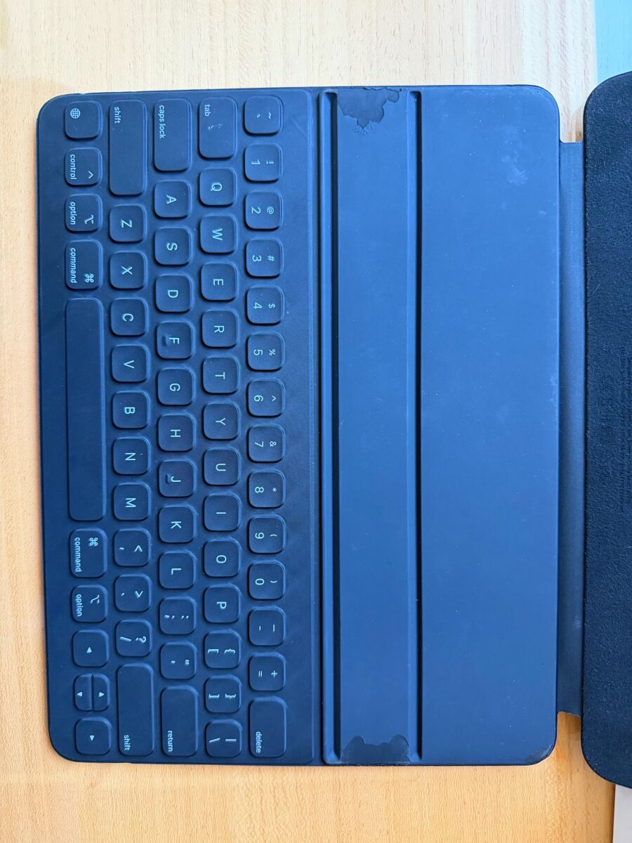 Apple IPad Smart Keyboard Folio for IPad Pro 12.9 A2039, MXNK2LL⁄A