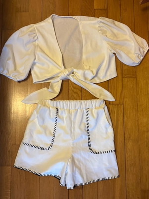 Σετ short και crop πουκάμισακι off white μεταχειρισμένο, μέγεθος M