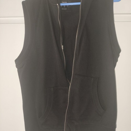 Bershka men's sleeveless hoodie jacket, black, size M