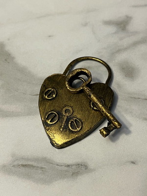 Metal lock with key decorative new