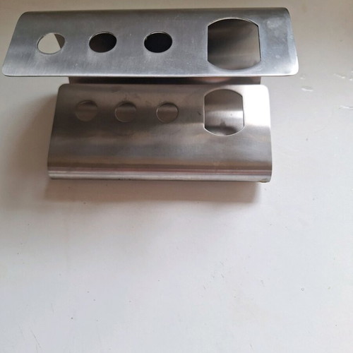 Habitat cocktail set 4 pieces like new, stainless steel with stand