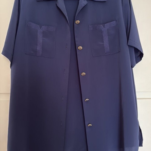 Blue shirt size M like new with short sleeves and decorative buttons