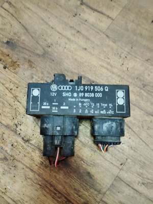 Relay for fan VW Audi 1J0919506Q used