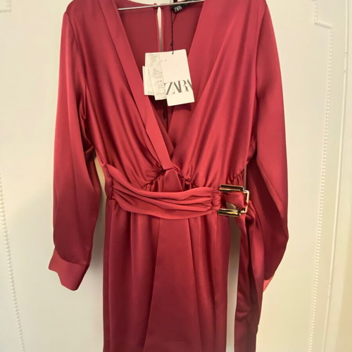 Zara short dress shiny bordeaux with belt new