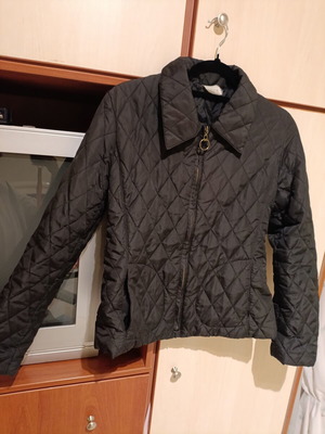 Jacket black, like new, size Small