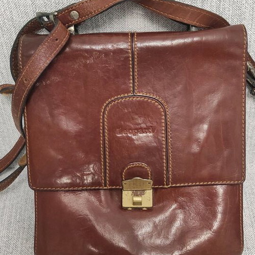 Leather Shoulder Bag Leopard like new, brown professional briefcase