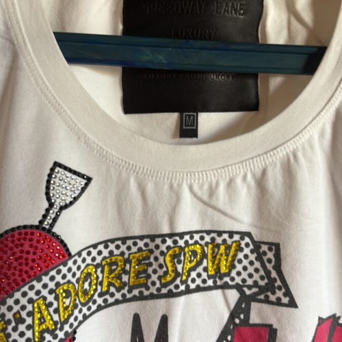 Women's short-sleeve t-shirt like new, white, size M with print