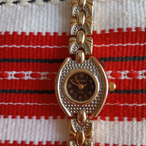 Westair vintage women's wristwatch quartz, like new