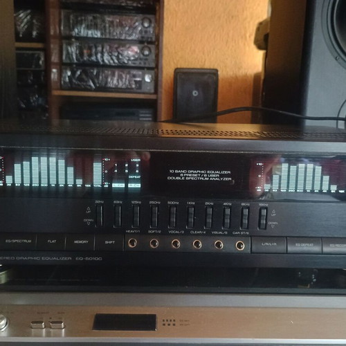 Sherwood EQ5010c Voicing Equalizer like new, dual analyzer