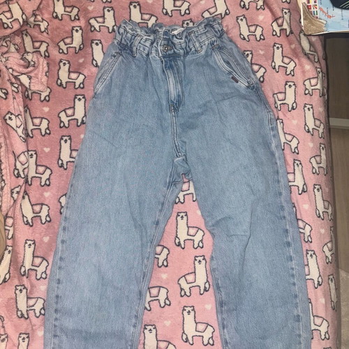 Zara jeans for women size 34 used, light blue wash, stretchy waist