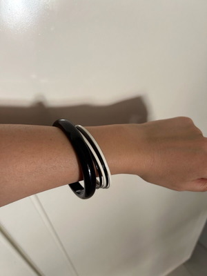 Bracelet set white-black like new