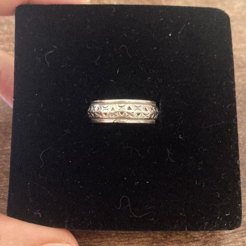 Silver 958 ring like new, carved geometric design