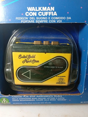 Portable Walkman Solid Gold Rock Star cassette player new
