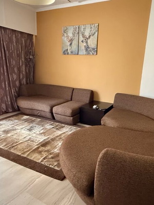Sofa used, 2.5 m by 1.7 m, adjustable width 1.1 m