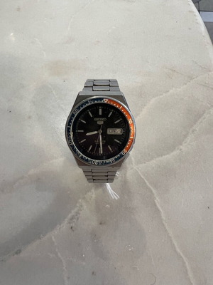 Seiko 5 Pepsi Automatic