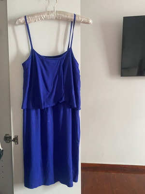 Milk & Honey midi dress royal blue size M like new
