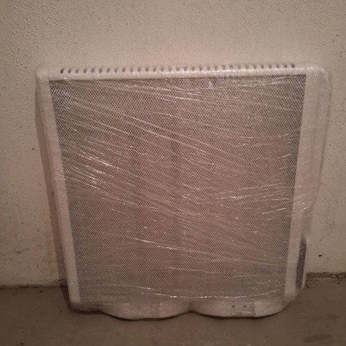 Morris 2000W floor space heater like new with remote and wheels