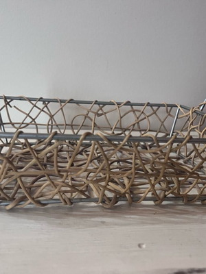 Decorative basket like new