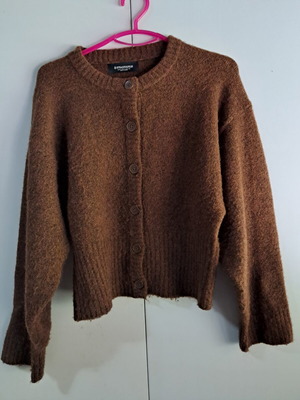 Stradivarius cardigan brown like new, size S