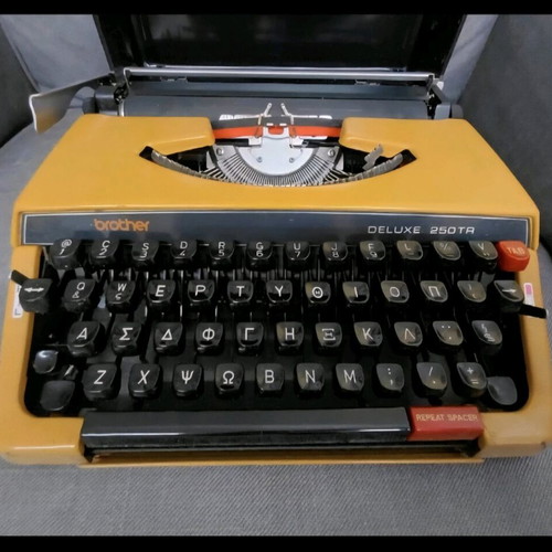 Brother Deluxe 250TR typewriter like new
