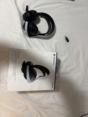 Sony Pulse Elite headset like new for PlayStation 5