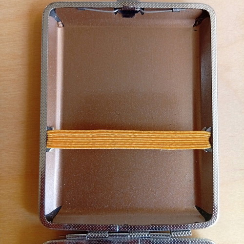 Cutty Shark cigarette case like new
