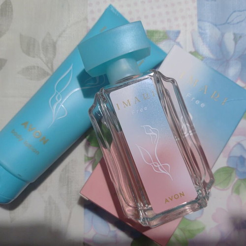 Avon Imari Free women's perfume and body lotion set