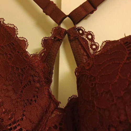 Women's lace lingerie set burgundy, size L, new