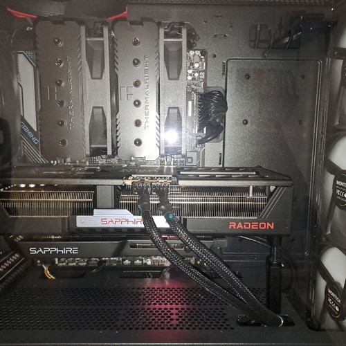AMD RX 9070 XT Sapphire Pulse 16GB gaming PC with Ryzen 7 7800X3D
