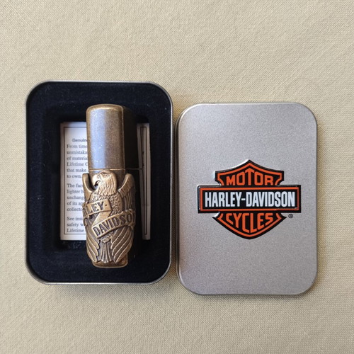 Zippo 1997 Harley-Davidson Eagle & Banner lighter mint condition